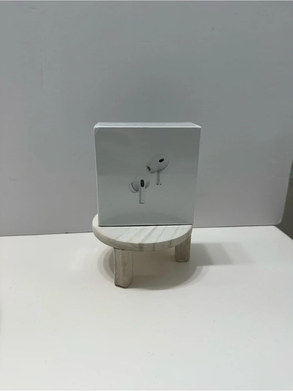 Apple White Earbud Headphones